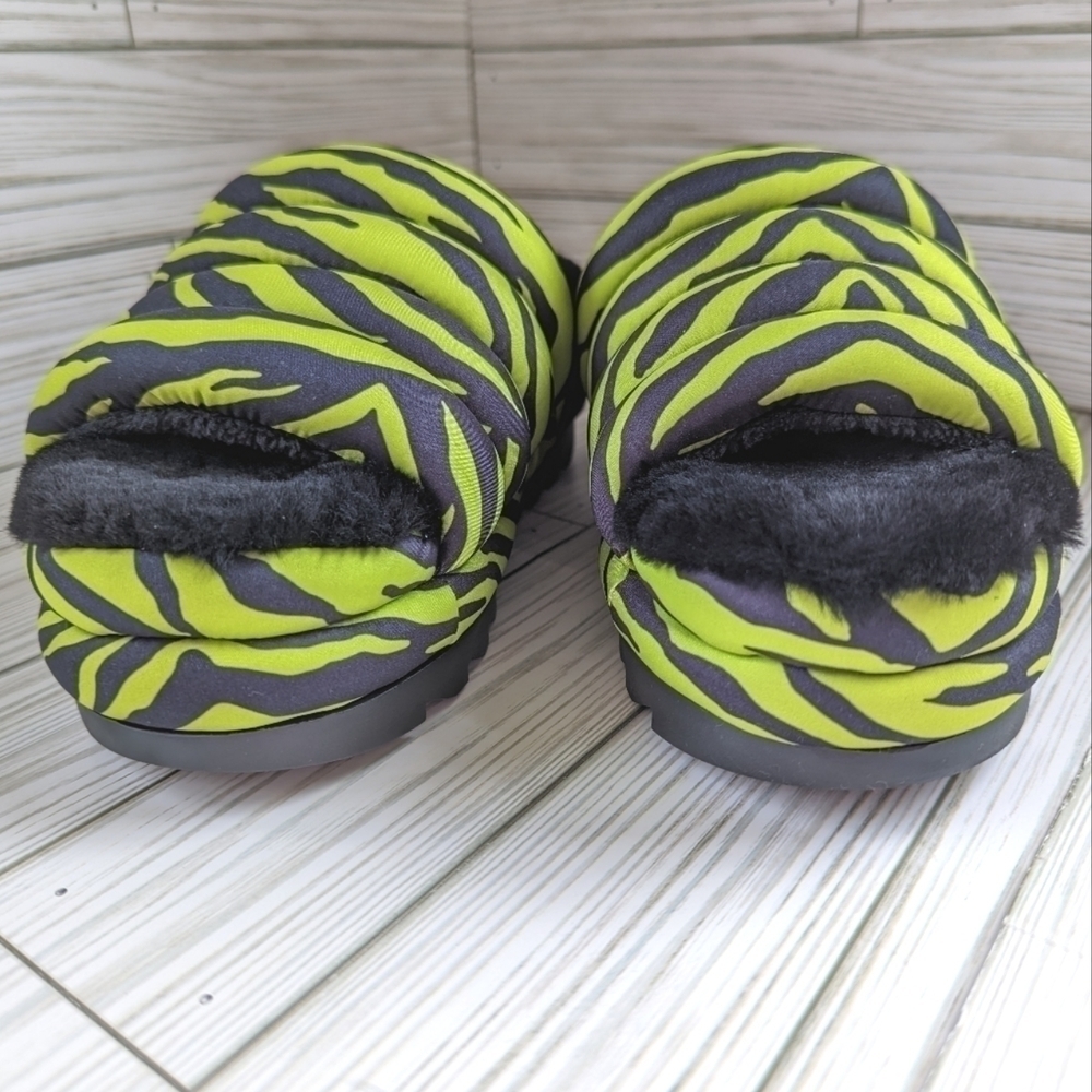 UGG Maxi Slides Tiger Print Key Lime Black Women's 5 - Picture 5 of 9